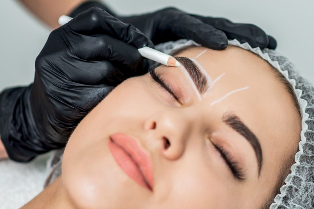 Course Image Cosmetic Tattooing Eyebrows, Eyes & Lips